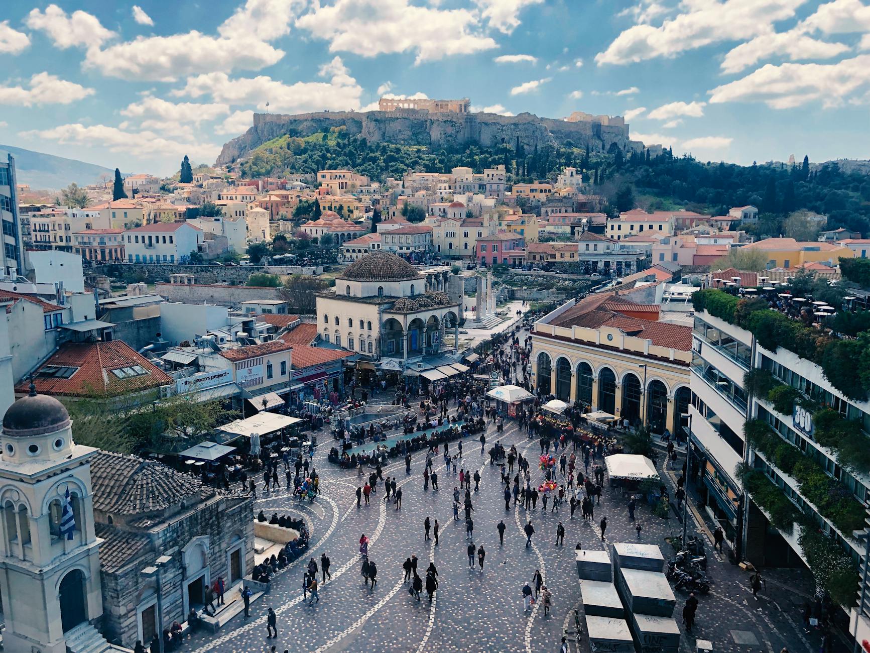 Athens Neighborhoods Guide: Plaka to Koukaki 2026